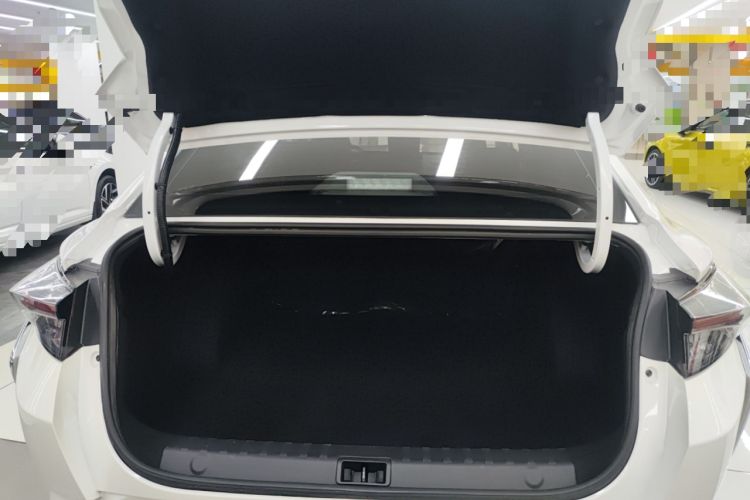 Used Dongfeng Aeolus Yixuan 2021 230T Automatic Zuiqing Edition Trunk