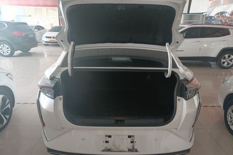 Used Dongfeng Aeolus Yixuan 2021 230T Automatic Glory Edition Trunk