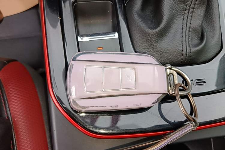 Used Dongfeng Aeolus Yixuan 2021 230T Automatic Zuiqing Edition Vehicle Key