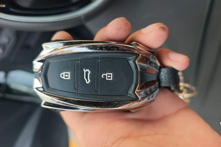 Used Dongfeng Aeolus Yixuan 2021 230T Automatic Zuiying Knight Edition Vehicle Key