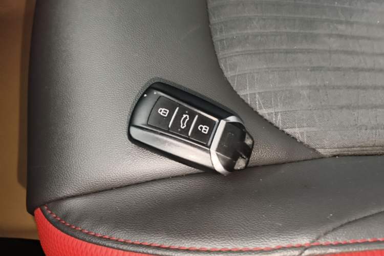 Used Dongfeng Aeolus Yixuan 2021 230T Automatic ZuiFeng Edition Vehicle Key