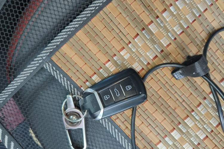 Used Dongfeng Aeolus Yixuan 2021 230T Automatic Zuiqing Edition Vehicle Key