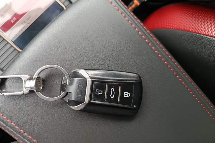 Used Dongfeng Aeolus Yixuan 2021 230T Automatic Glory Edition Vehicle Key
