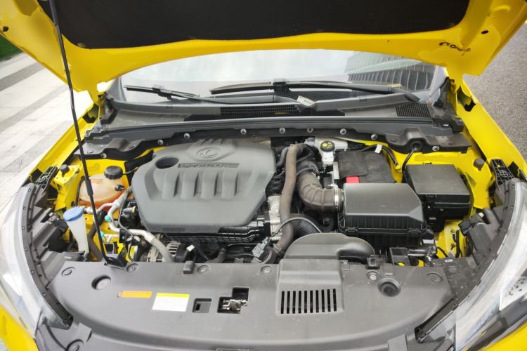 Used Dongfeng Aeolus Yixuan 2021 230T Automatic Hunter Edition Engine Bay