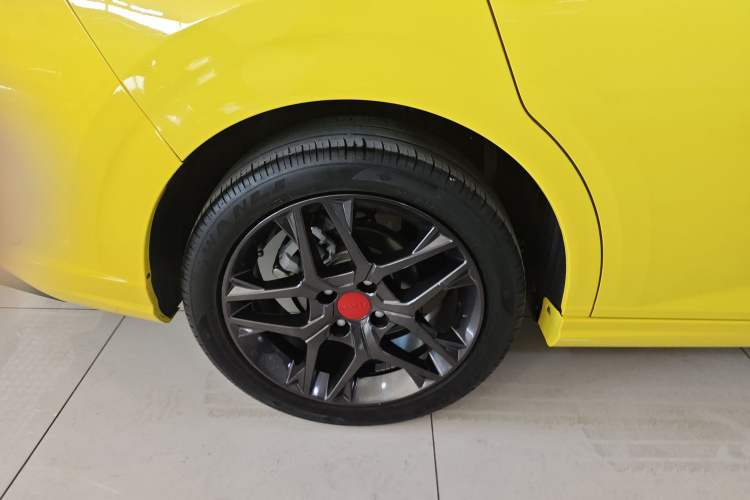 Used Dongfeng Aeolus Yixuan 2021 230T Automatic Hunter Edition Exterior 5