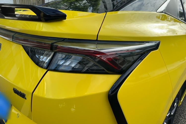 Used Dongfeng Aeolus Yixuan 2021 230T Automatic Hunter Edition Exterior 6