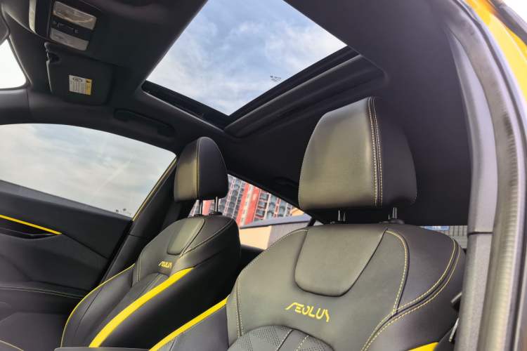 Used Dongfeng Aeolus Yixuan 2021 230T Automatic Hunter Edition Headliner