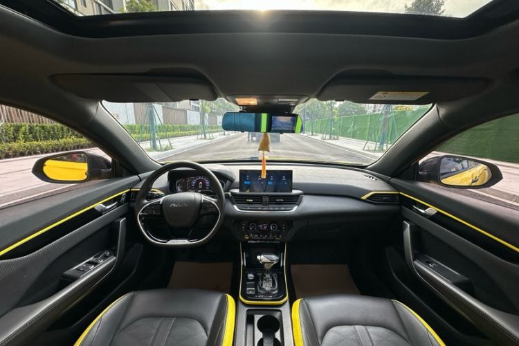 Used Dongfeng Aeolus Yixuan 2021 230T Automatic Hunter Edition Interior 1