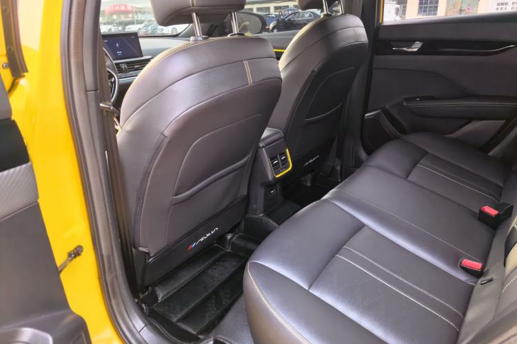 Used Dongfeng Aeolus Yixuan 2021 230T Automatic Hunter Edition Interior 2