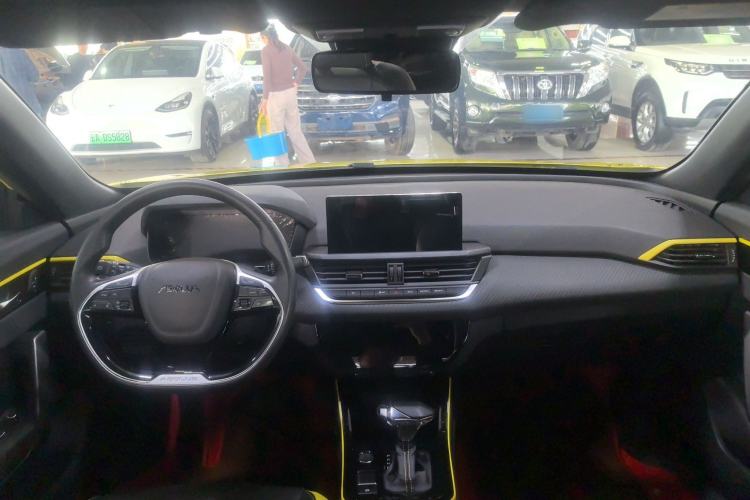 Used Dongfeng Aeolus Yixuan 2021 230T Automatic Hunter Edition Interior 3