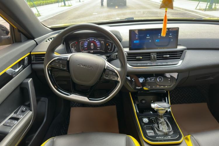 Used Dongfeng Aeolus Yixuan 2021 230T Automatic Hunter Edition Interior 3
