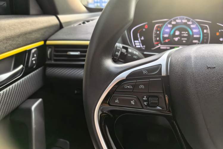 Used Dongfeng Aeolus Yixuan 2021 230T Automatic Hunter Edition Interior 6