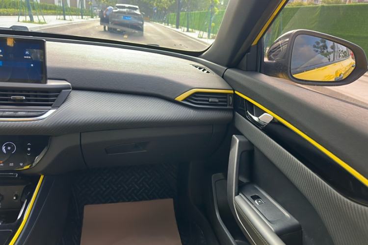 Used Dongfeng Aeolus Yixuan 2021 230T Automatic Hunter Edition Interior 7