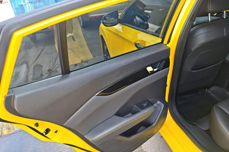 Used Dongfeng Aeolus Yixuan 2021 230T Automatic Hunter Edition Left Rear Door Interior