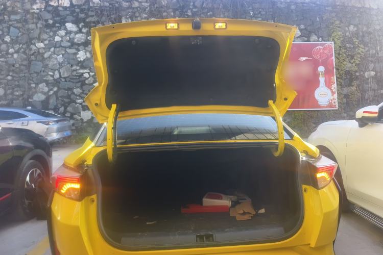 Used Dongfeng Aeolus Yixuan 2021 230T Automatic Hunter Edition Trunk