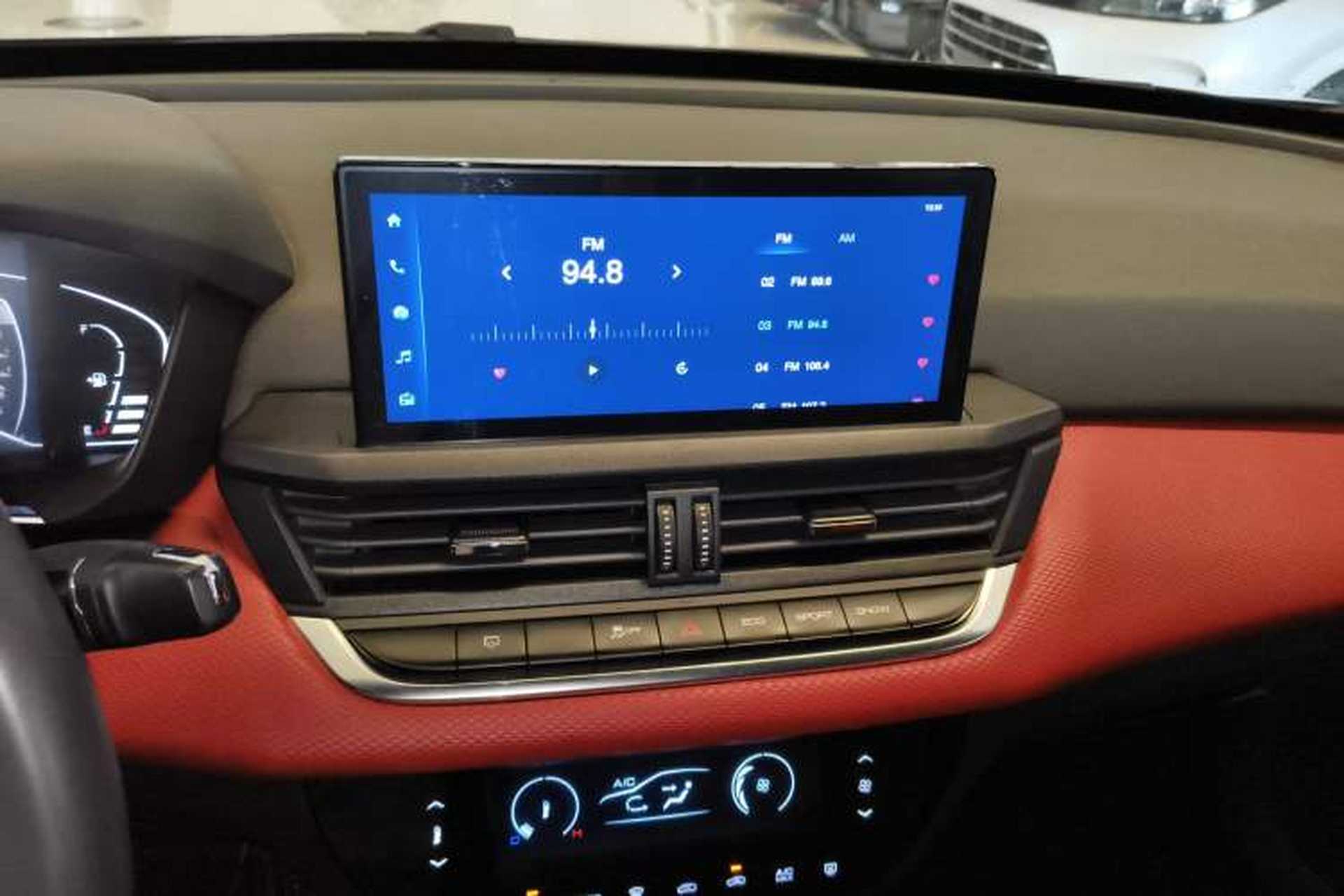 Used Dongfeng Aeolus Yixuan 2022 230T Automatic Adaptive-Beam Knight Edition Audio And AC Panel