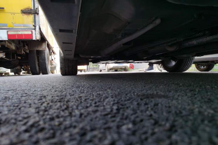 Used Dongfeng Aeolus Yixuan 2022 230T Automatic Adaptive-Beam Knight Edition Chassis Rear Left