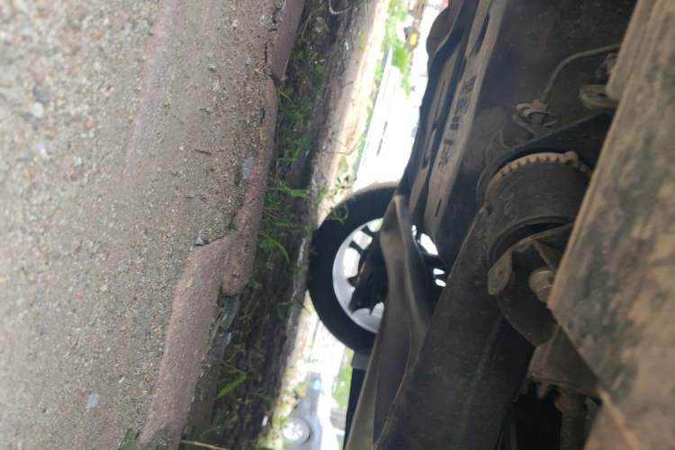 Used Dongfeng Aeolus Yixuan 2022 230T Automatic Adaptive-Beam Knight Edition Chassis Rear Left