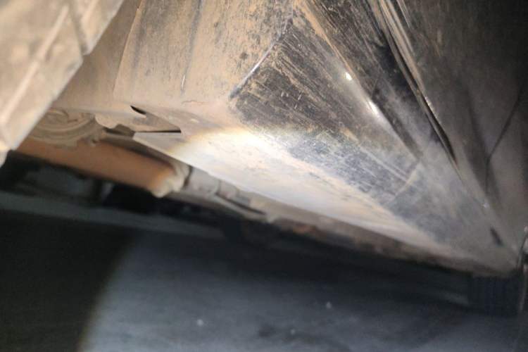 Used Dongfeng Aeolus Yixuan 2022 230T Automatic Adaptive-Beam Knight Edition Chassis Rear Right