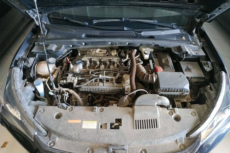 Used Dongfeng Aeolus Yixuan 2022 230T Automatic Tiger Roar Edition Engine Bay