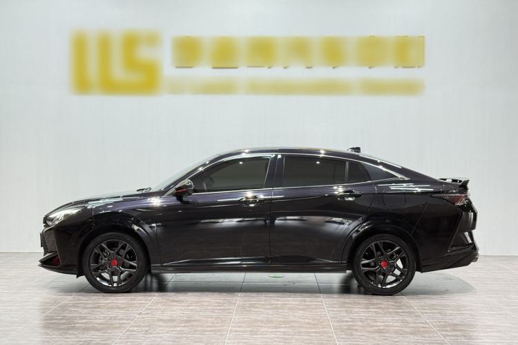 Used Dongfeng Aeolus Yixuan 2022 230T Automatic Adaptive-Beam Knight Edition Exterior 3