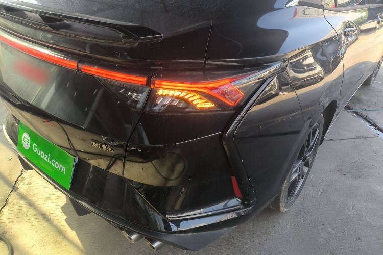 Used Dongfeng Aeolus Yixuan 2022 230T Automatic Adaptive-Beam Knight Edition Exterior 6