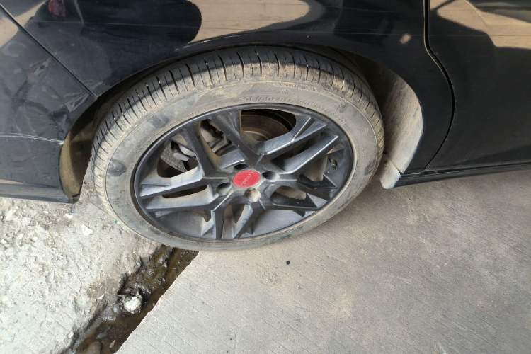 Used Dongfeng Aeolus Yixuan 2022 230T Automatic Adaptive-Beam Knight Edition Exterior 8