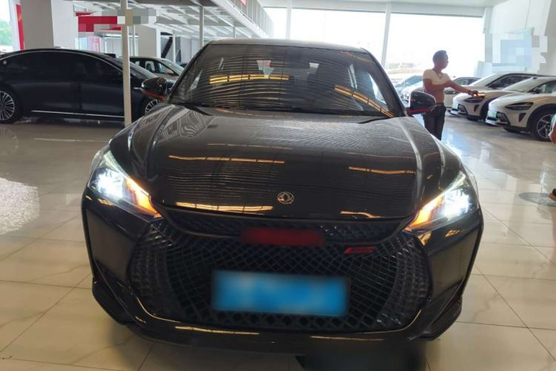 Used Dongfeng Aeolus Yixuan 2022 230T Automatic Adaptive-Beam Knight Edition Front