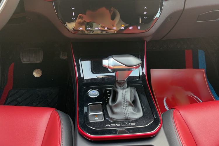 Used Dongfeng Aeolus Yixuan 2022 230T Automatic Adaptive-Beam Knight Edition Gear Lever