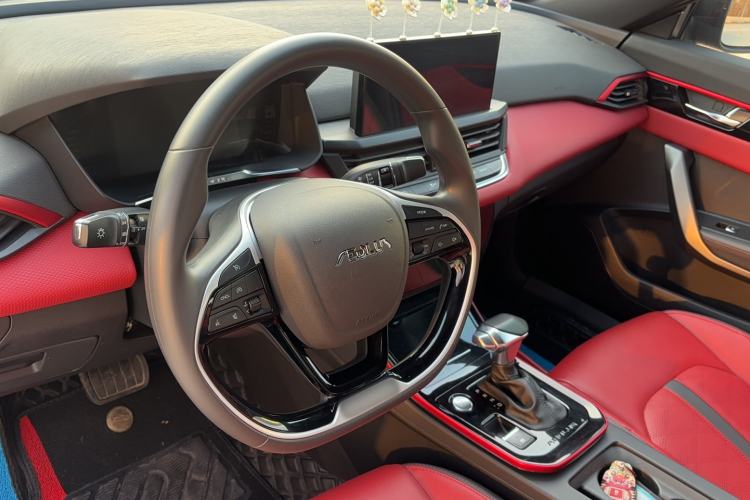 Used Dongfeng Aeolus Yixuan 2022 230T Automatic Adaptive-Beam Knight Edition Interior 2
