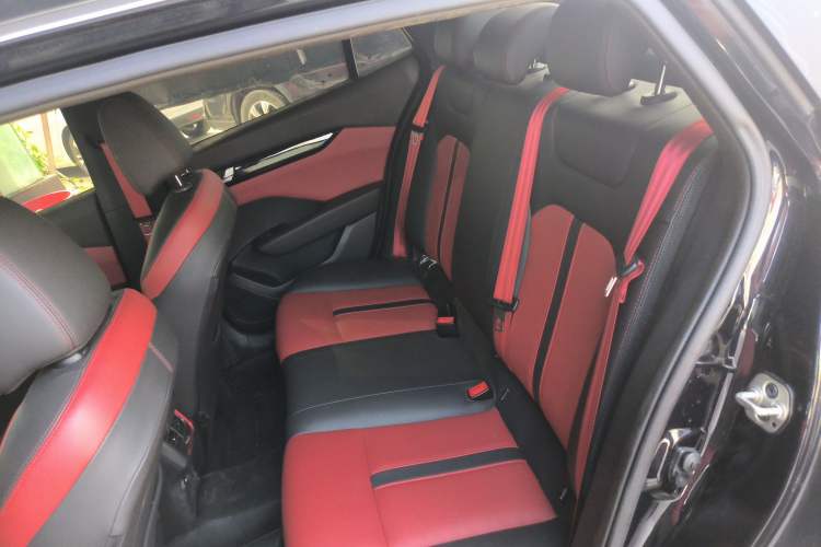 Used Dongfeng Aeolus Yixuan 2022 230T Automatic Adaptive-Beam Knight Edition Interior 4