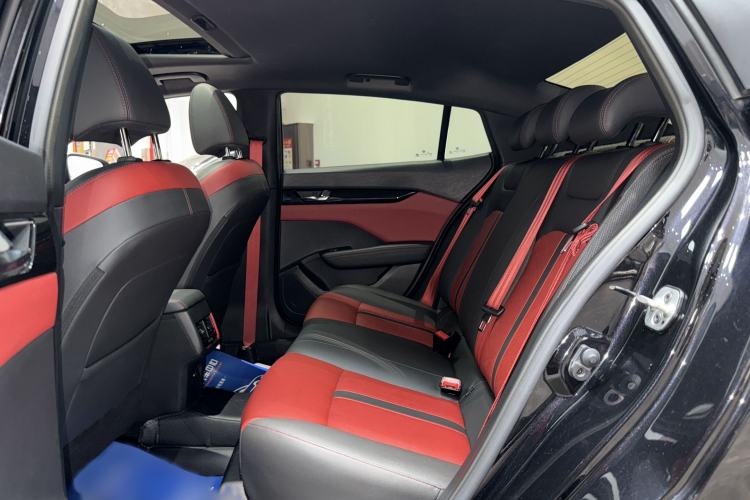 Used Dongfeng Aeolus Yixuan 2022 230T Automatic Adaptive-Beam Knight Edition Interior 4