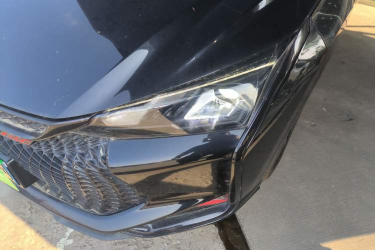 Used Dongfeng Aeolus Yixuan 2022 230T Automatic Adaptive-Beam Knight Edition Left Front Headlight