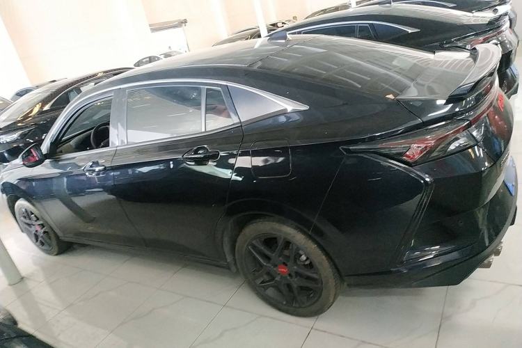 Used Dongfeng Aeolus Yixuan 2022 230T Automatic Tiger Roar Edition Left Side
