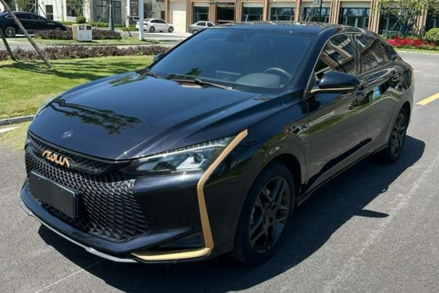 Used Dongfeng Aeolus Yixuan 2022 230T Automatic Tiger Roar Edition