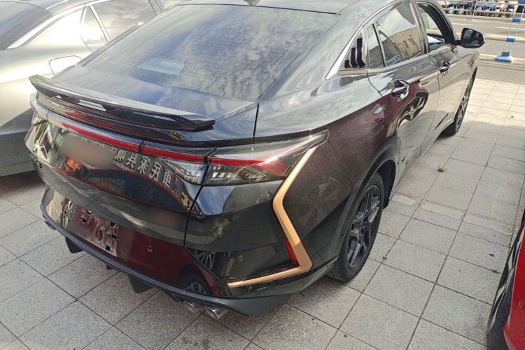 Used Dongfeng Aeolus Yixuan 2022 230T Automatic Tiger Roar Edition Rear Right 45 Deg