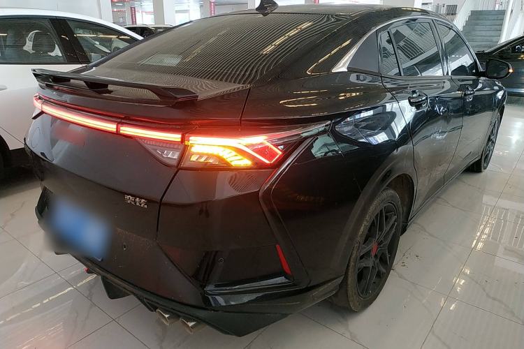 Used Dongfeng Aeolus Yixuan 2022 230T Automatic Tiger Roar Edition Rear Right 45 Deg
