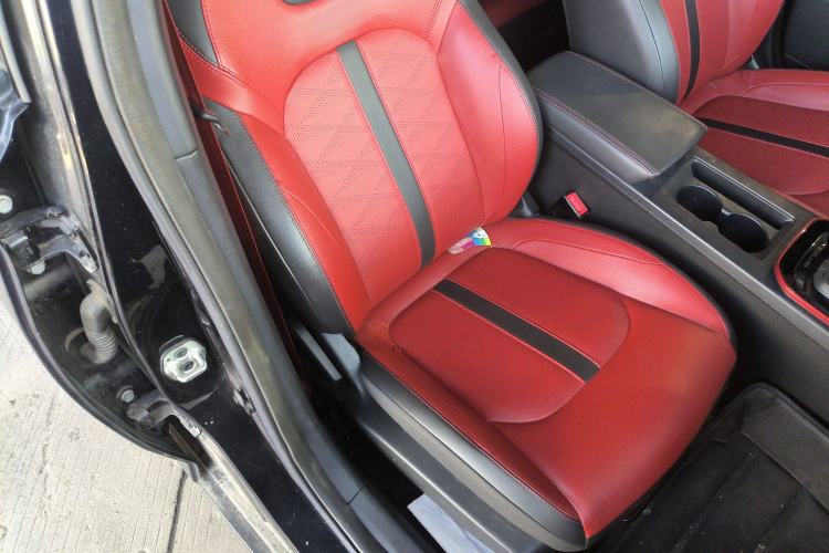 Used Dongfeng Aeolus Yixuan 2022 230T Automatic Adaptive-Beam Knight Edition Right Front Seat