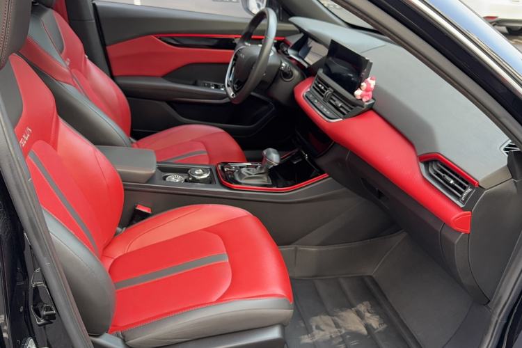 Used Dongfeng Aeolus Yixuan 2022 230T Automatic Adaptive-Beam Knight Edition Right Front Seat