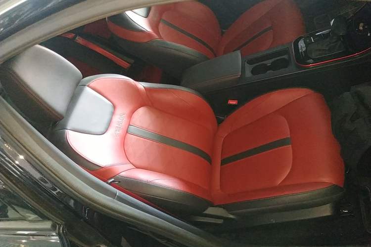Used Dongfeng Aeolus Yixuan 2022 230T Automatic Tiger Roar Edition Right Front Seat