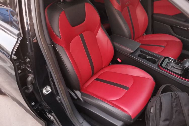 Used Dongfeng Aeolus Yixuan 2022 230T Automatic Adaptive-Beam Knight Edition Right Front Seat
