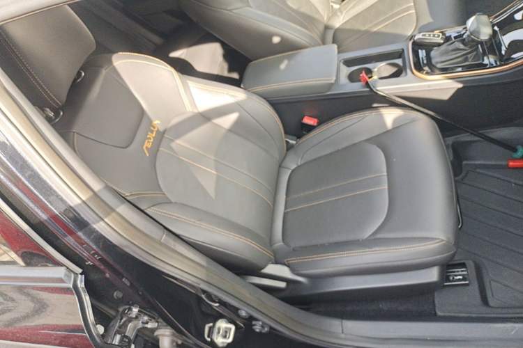 Used Dongfeng Aeolus Yixuan 2022 230T Automatic Tiger Roar Edition Right Front Seat