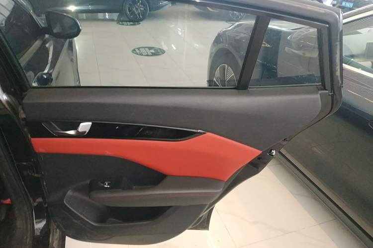 Used Dongfeng Aeolus Yixuan 2022 230T Automatic Tiger Roar Edition Right Rear Door Interior
