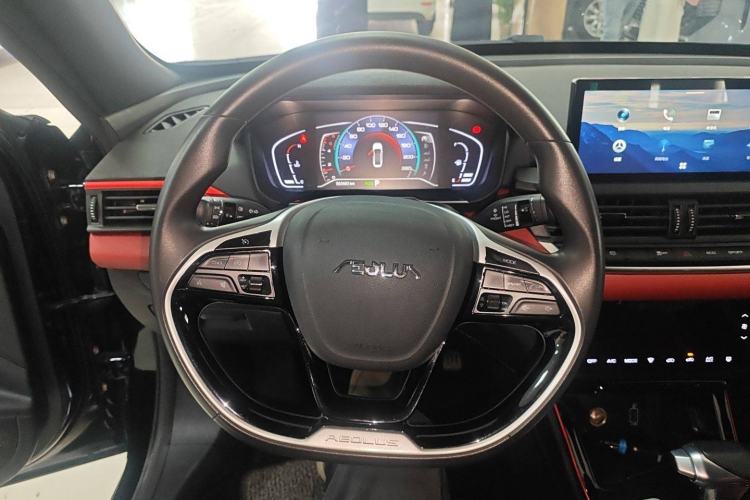 Used Dongfeng Aeolus Yixuan 2022 230T Automatic Adaptive-Beam Knight Edition Steering Wheel