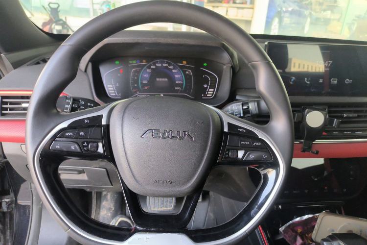 Used Dongfeng Aeolus Yixuan 2022 230T Automatic Adaptive-Beam Knight Edition Steering Wheel