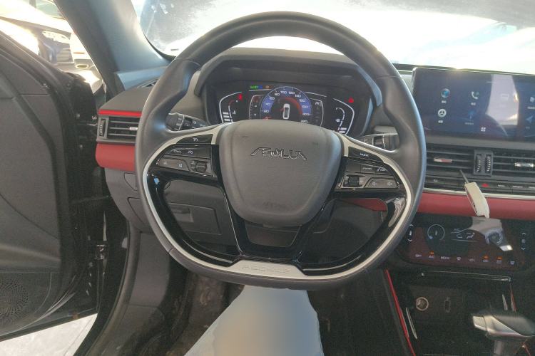 Used Dongfeng Aeolus Yixuan 2022 230T Automatic Adaptive-Beam Knight Edition Steering Wheel