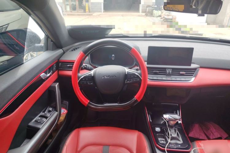 Used Dongfeng Aeolus Yixuan 2022 230T Automatic Adaptive-Beam Knight Edition Steering Wheel