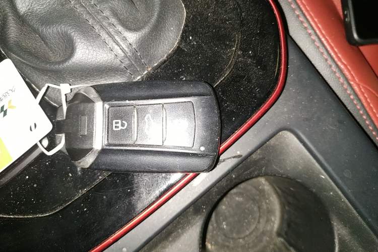 Used Dongfeng Aeolus Yixuan 2022 230T Automatic Tiger Roar Edition Vehicle Key