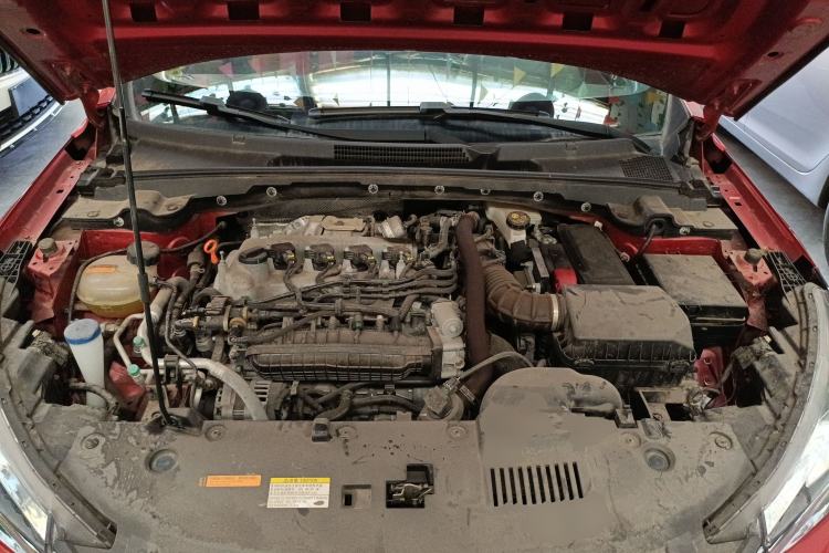 Used Dongfeng Aeolus Yixuan 2022 230T Automatic Adaptive-Beam Knight Edition Engine Bay