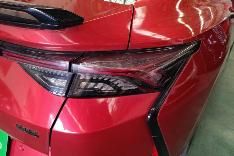 Used Dongfeng Aeolus Yixuan 2022 230T Automatic Adaptive-Beam Knight Edition Exterior 6
